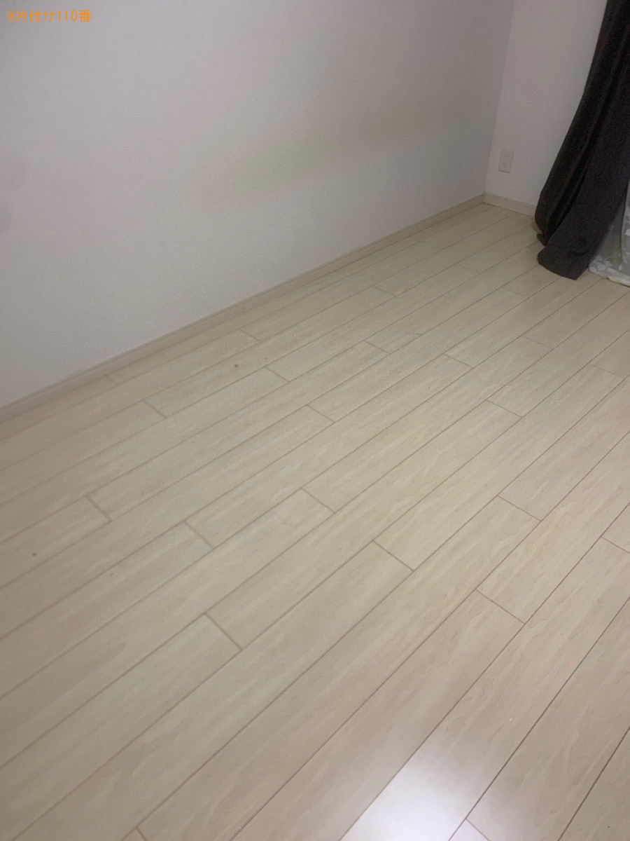 シングルベッド、PCデスク、椅子、ラック、ハンガーラックの回収